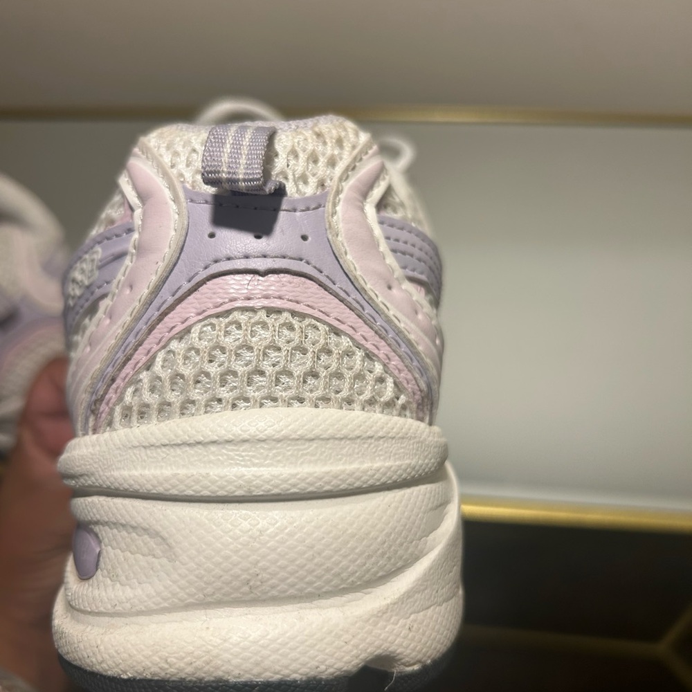 New Balance Women's White and Lavender Sneakers - Picture 12 of 13